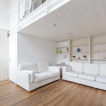 Loft Adige Lägenhet